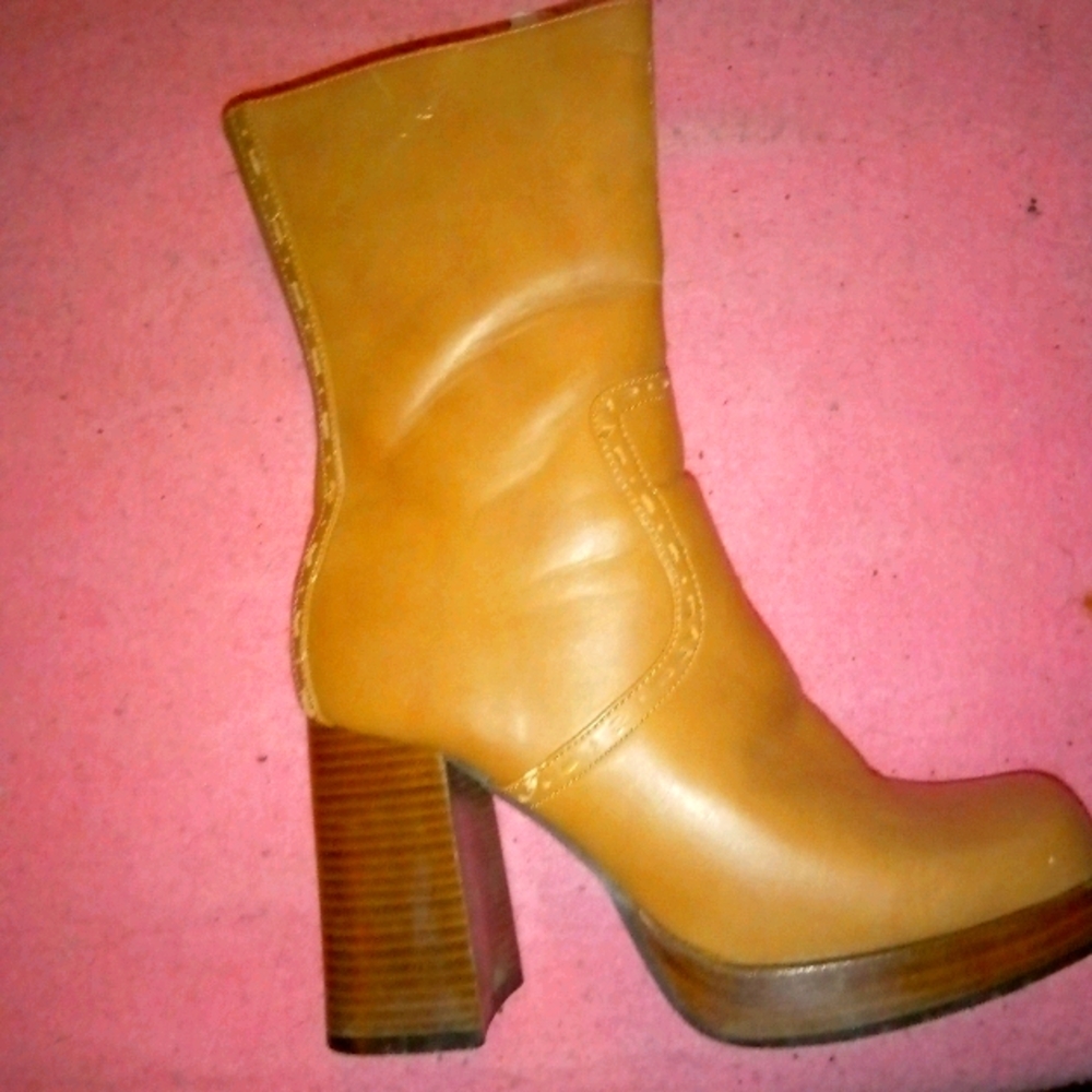 Yaffa Boots
